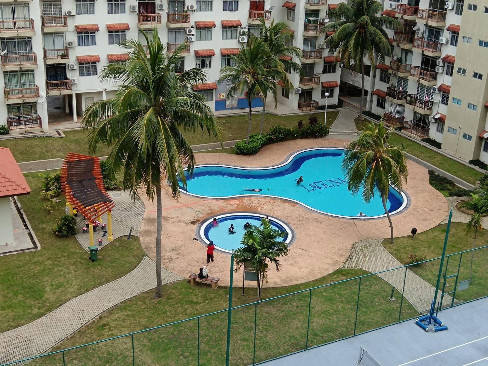 Jas Laguna Condo Resort Port Dickson Kültér fotó