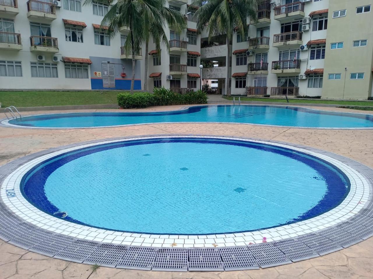 Jas Laguna Condo Resort Port Dickson Kültér fotó